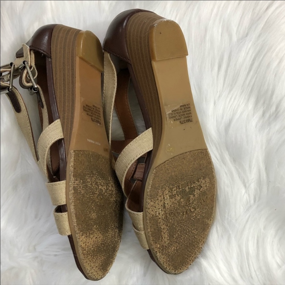 Sandals - Picture 3 of 3